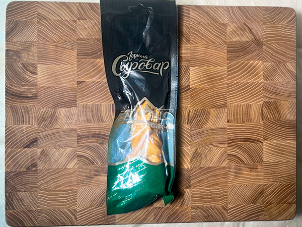 Сыр 100 гр ГОРНЫЙ СЫРОВАР (Косичка копчёная) в Батайске